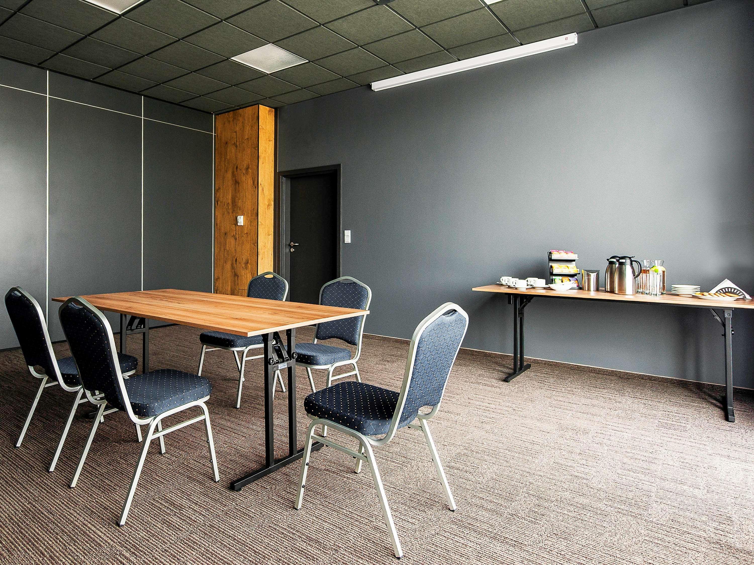 Ibis Poznan Polnoc Hotel Suchy Las Ngoại thất bức ảnh