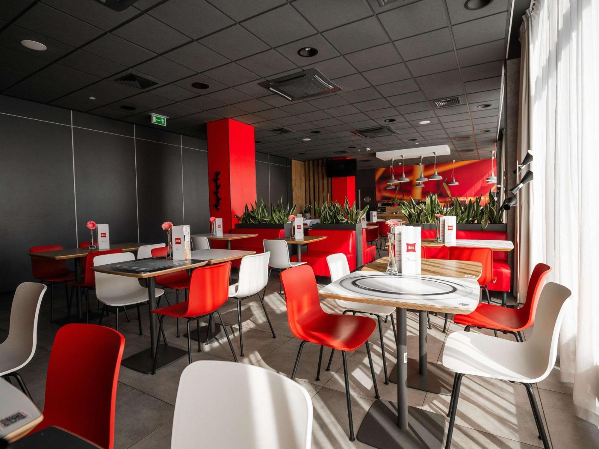 Ibis Poznan Polnoc Hotel Suchy Las Ngoại thất bức ảnh