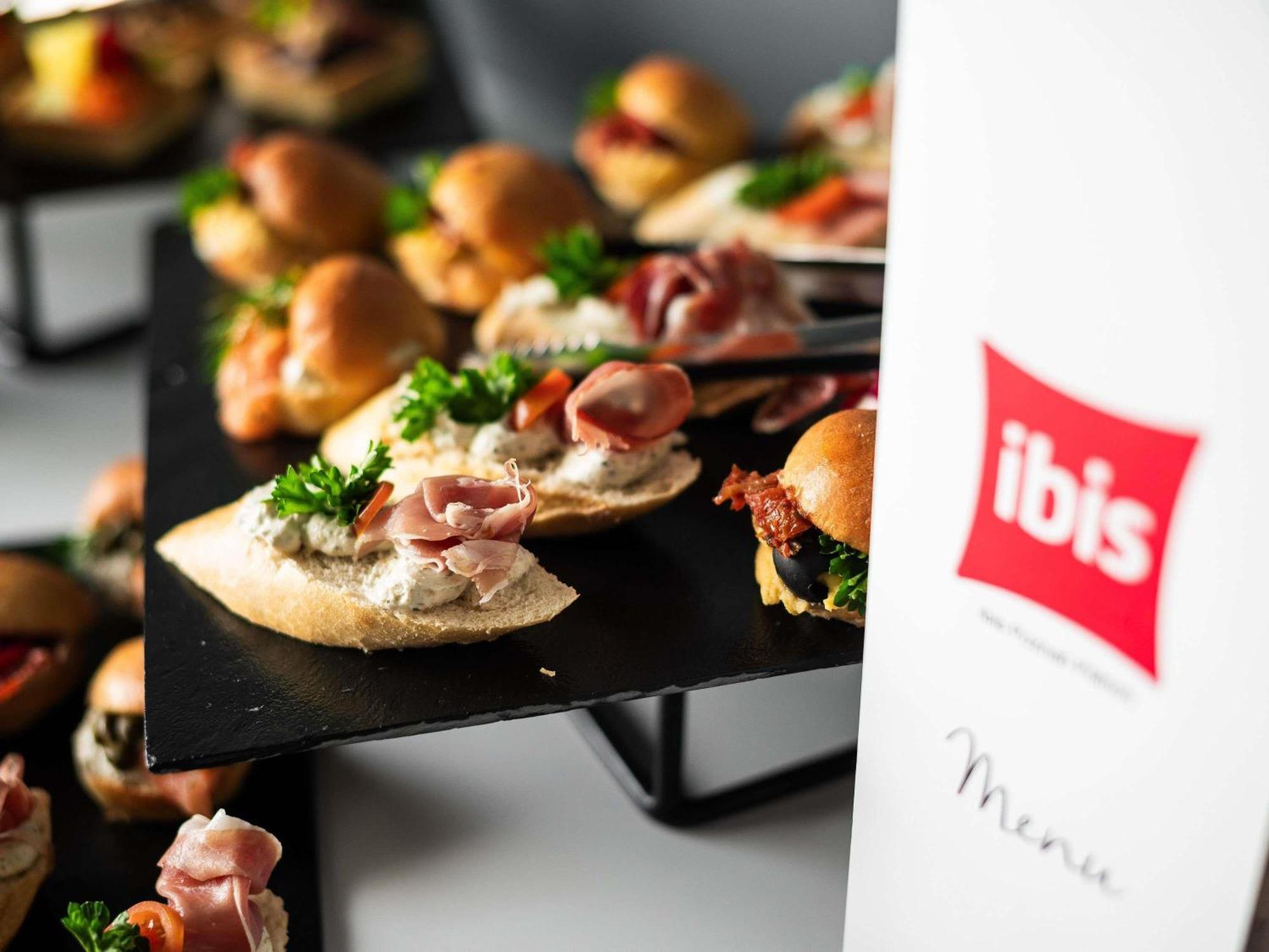 Ibis Poznan Polnoc Hotel Suchy Las Ngoại thất bức ảnh