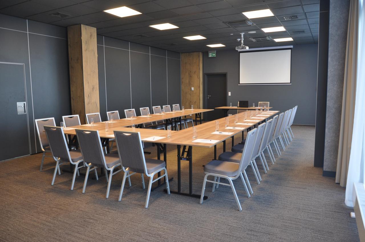 Ibis Poznan Polnoc Hotel Suchy Las Ngoại thất bức ảnh